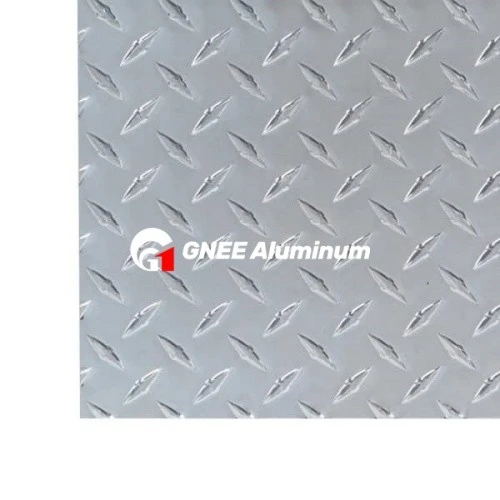 1060 Diamond Tread Aluminum Sheet in Silver